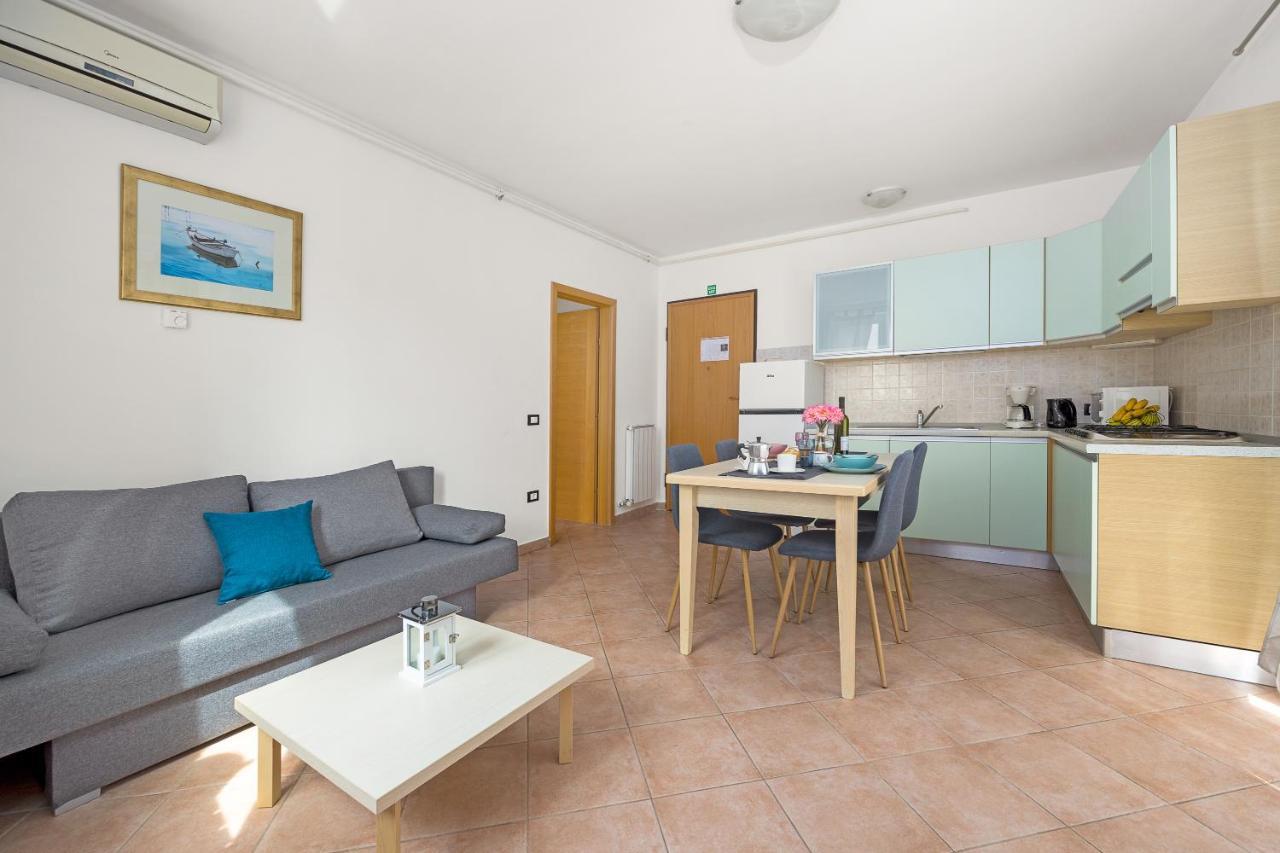 Apartmani Paliska Pola Esterno foto
