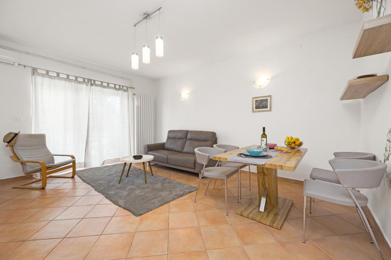 Apartmani Paliska Pola Esterno foto